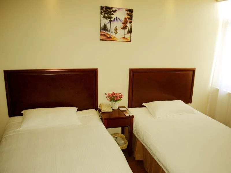 GreenTree Inn Shanxi Yan an Luochuan Fuqian Street Express Hotel