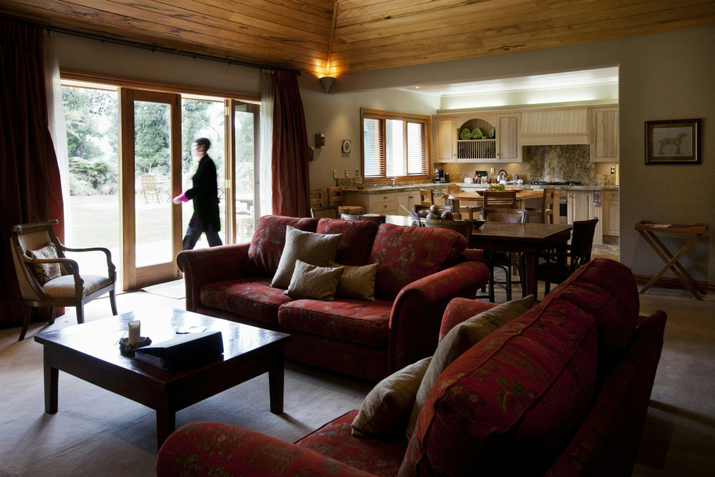 Treetops Lodge & Estate