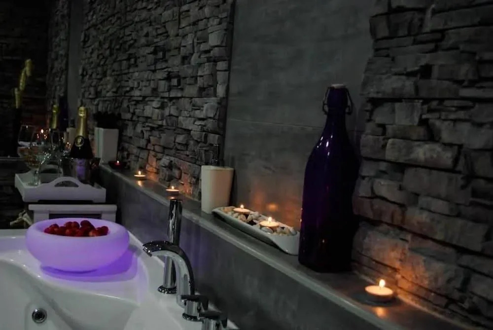 Glamour Wellness Apartments