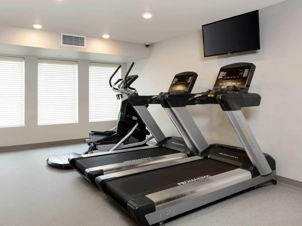 Woodspring Suites Houston IAH Airport