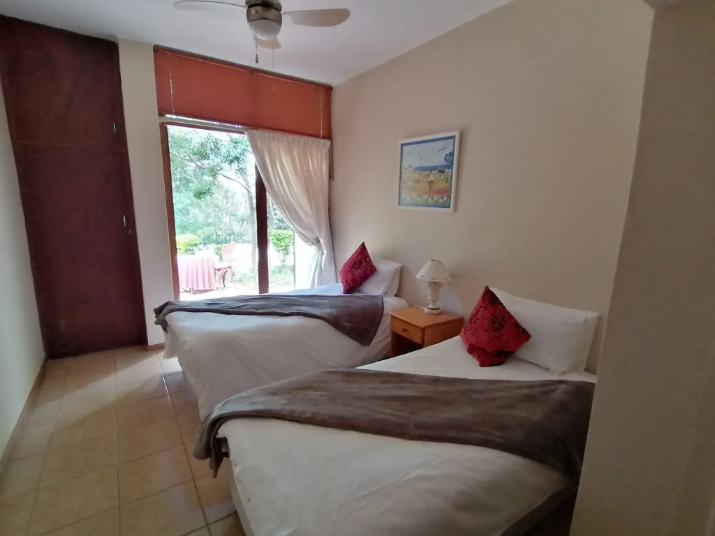 Aanhuizen Guest House