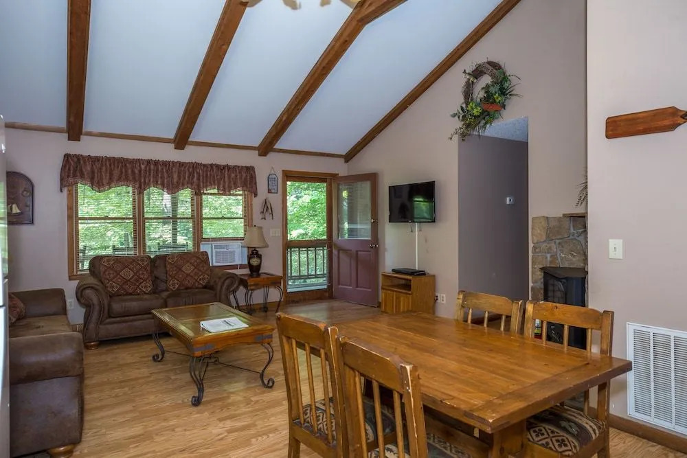 Springmaid Mountain Retreat & Stables