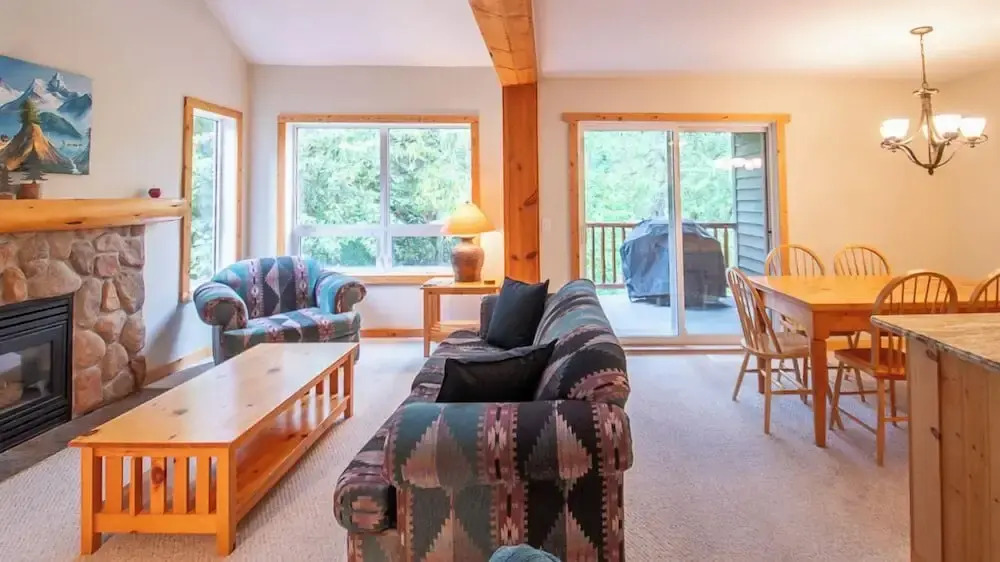 Stone Creek Chalet by Fernie Lodging CO