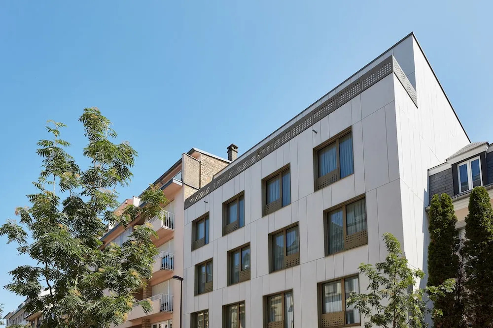 Résidence du Lys - Perrin Apartments