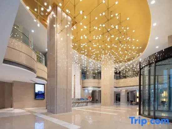 Starway Hotel (Nanchong Yilong Railway Station)