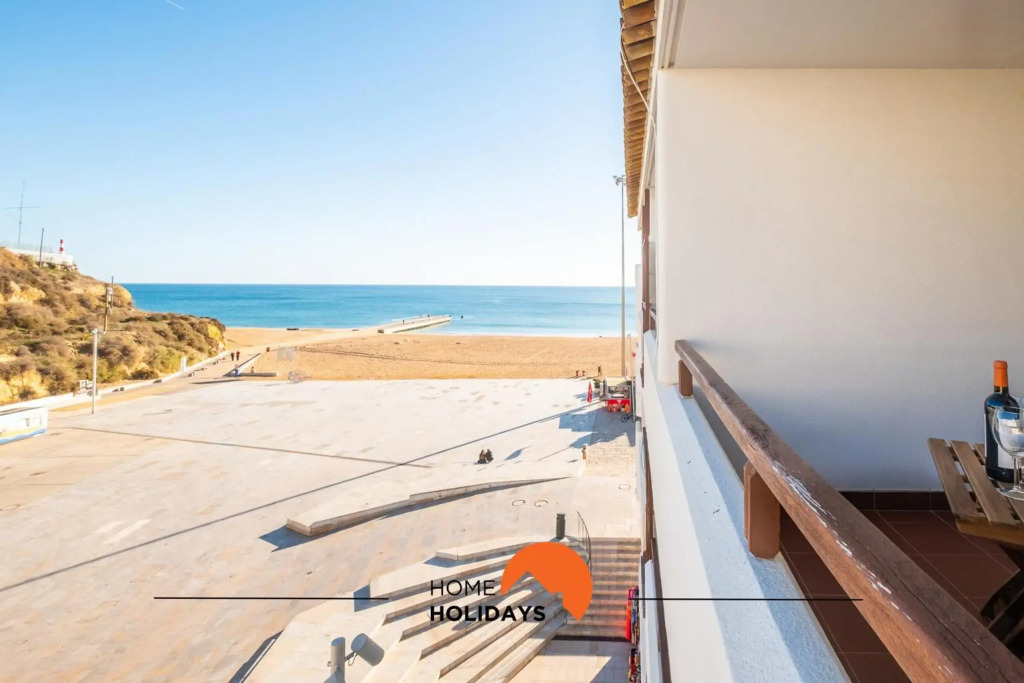 #070 Lovely Flat in the Heart of OldTown, Beach View