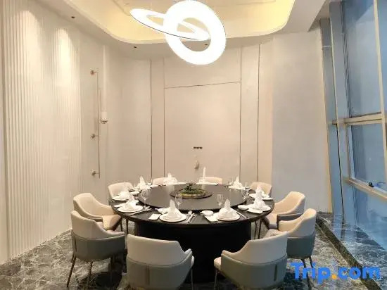 Kelton International Hotel