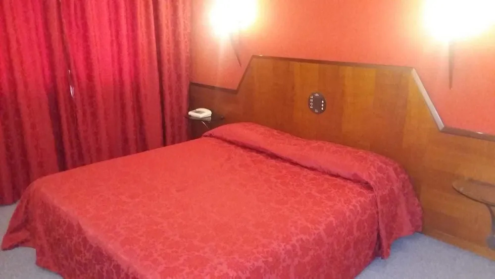 Hotel Cangrande Di Soave
