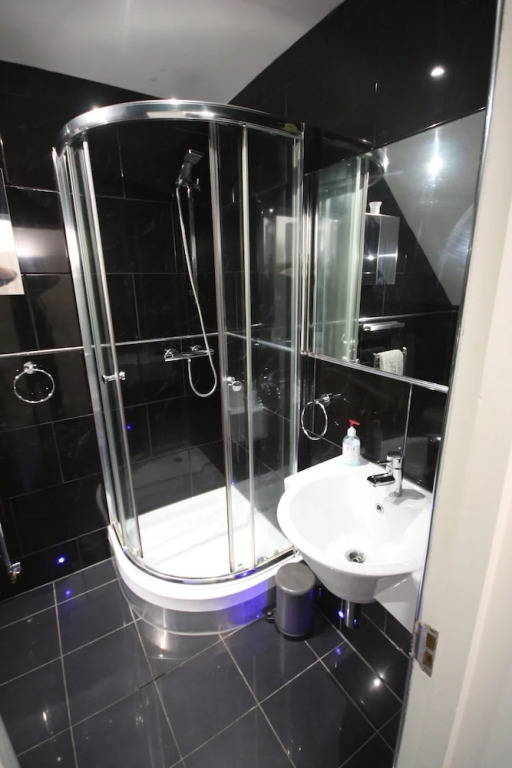 Bournemouth Holiday Let With Hot Tub & Sauna
