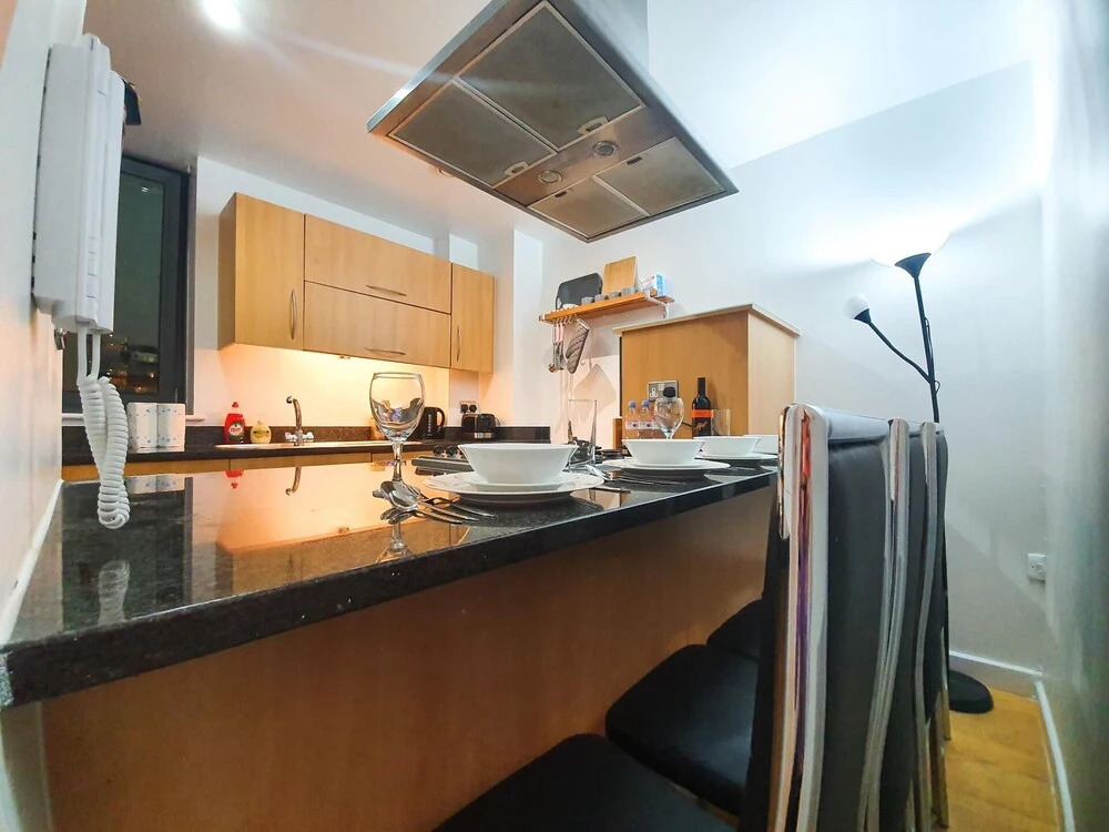 Livestay 3 Bed Apt on 8th Floor With Amazing Views