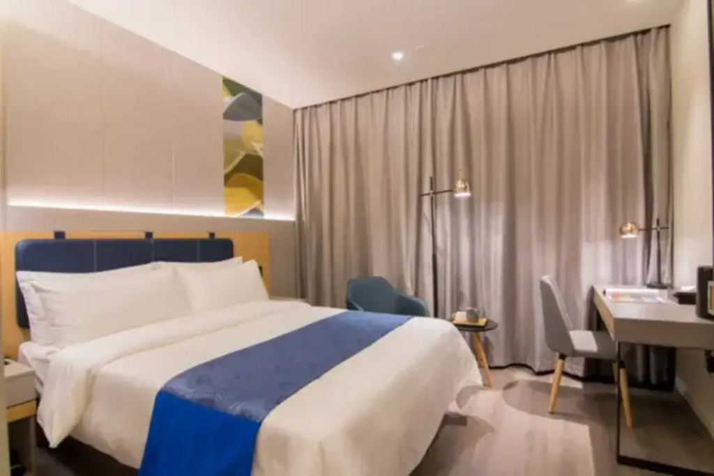 Homeinn Selected Hotel (Shanghai Hongqiao Gubei Yaohong Road Subway Station)