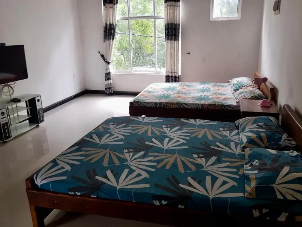 Lovely 2 Bedroom Apartment (With Bathroom& Kitchen)