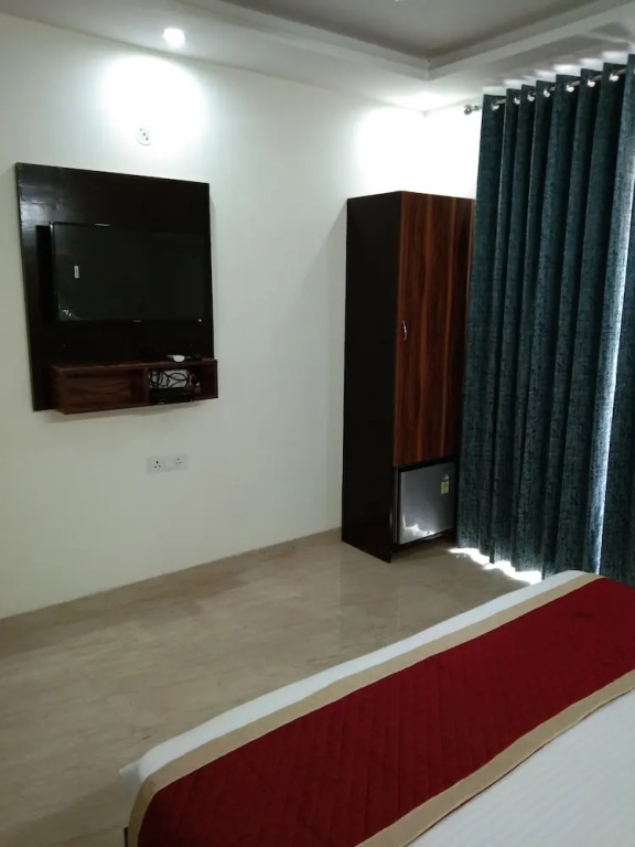 SanVi Hotels Unitech Cyber Park
