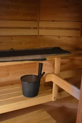 Lucky Lodge