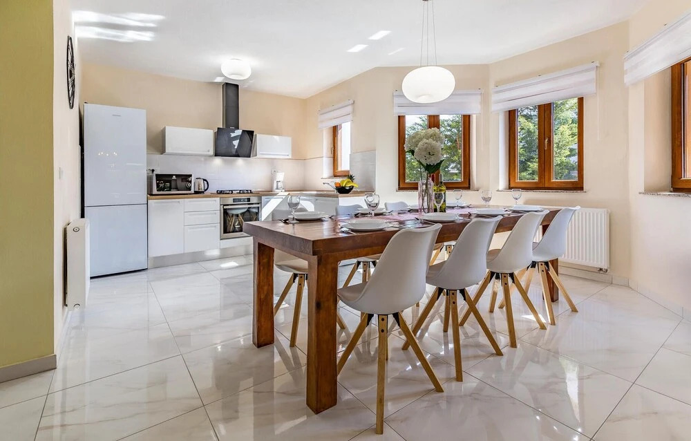 Awesome Apartment in Pula With Wifi and 5 Bedrooms