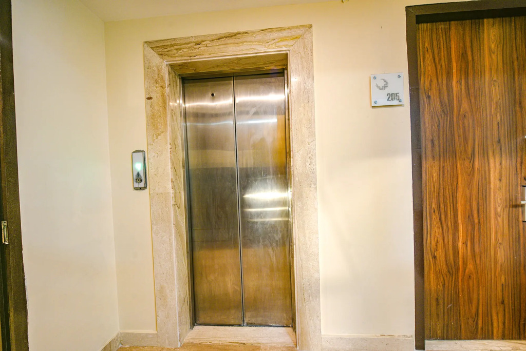 FabHotel Prime Aashraye