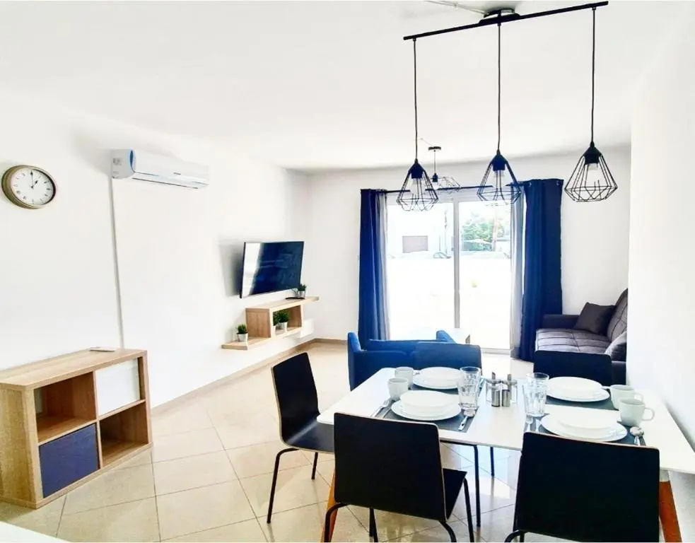 Secondhome102