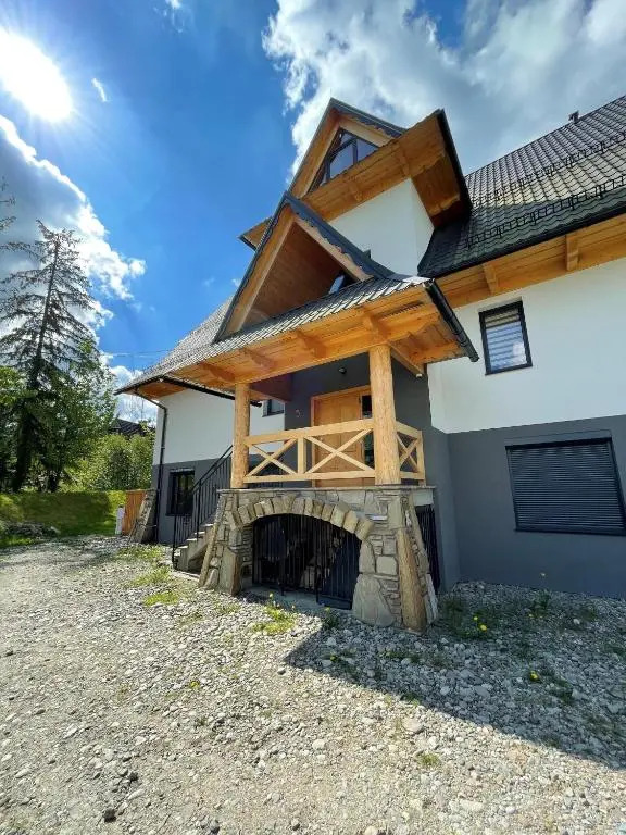 Apartament Willa Hrube parter z tarasem i kominkiem