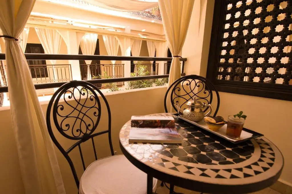 Riad Signature