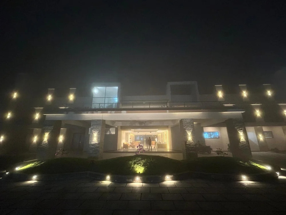 VAGA NAKSHATHRA SUITES
