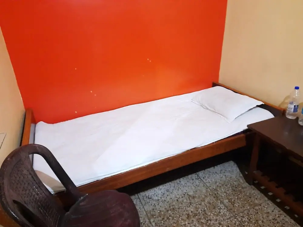 Hotel Mukta