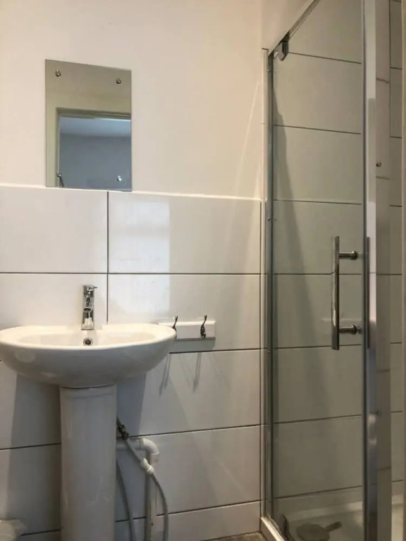 Lovely 4-bed House in Anfield all En-suite,