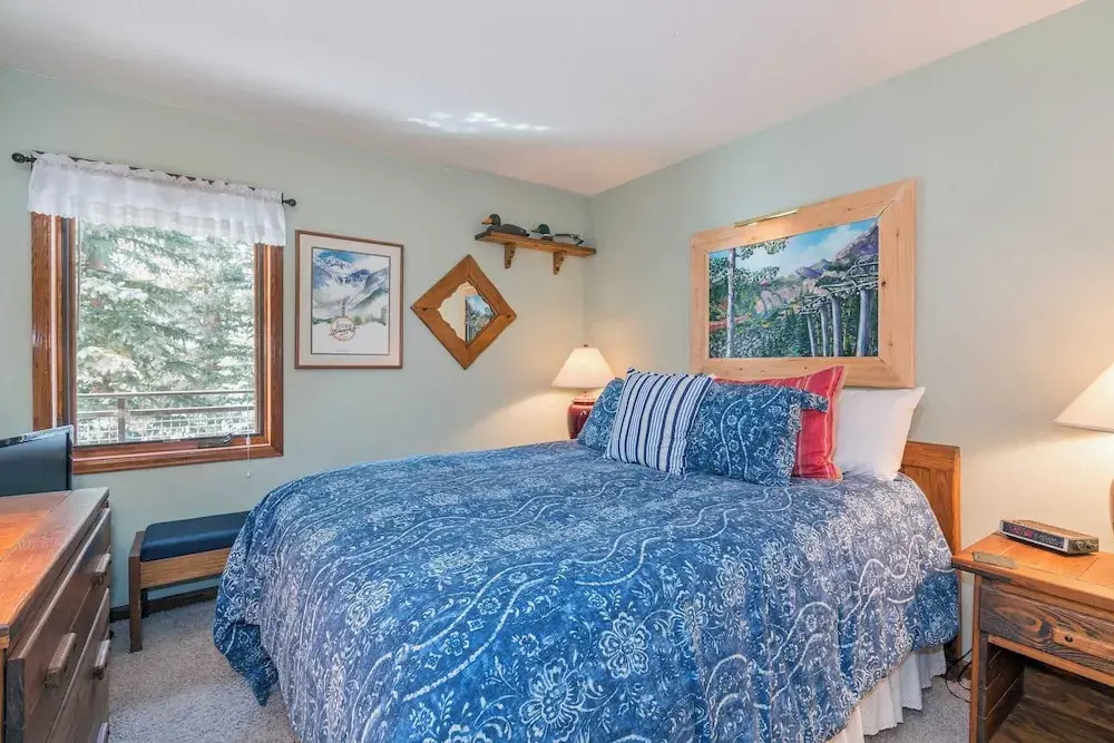 Ghostriders 5 by Avantstay 2 Bedroom Condo Near Main Street, Hiking & Skiing STR Permit #3571