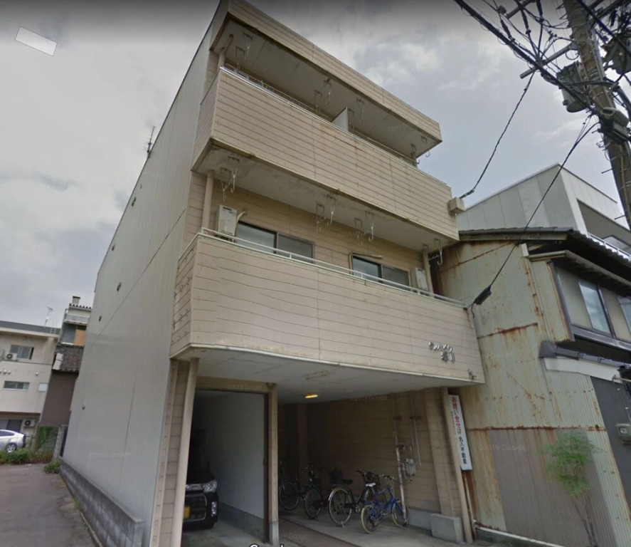 Sun Heights Horikawa 205