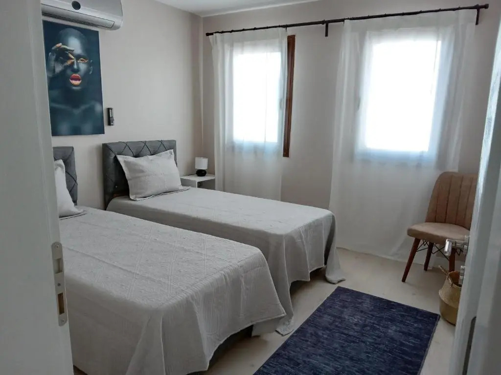 Dolphin Residences - Begonya 1