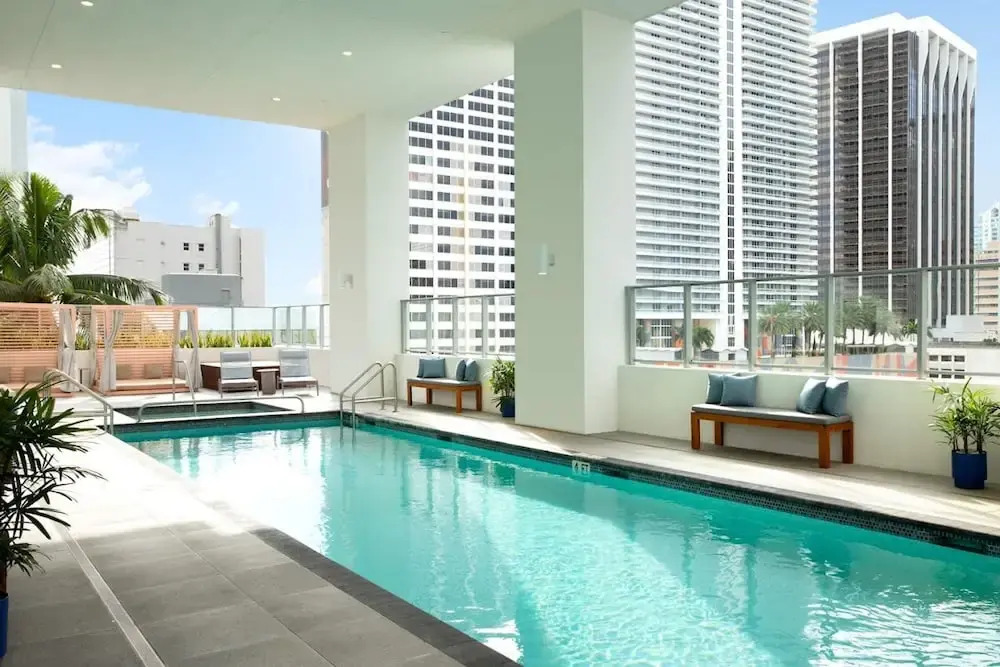 30th-floor Studio Gym Pool Sky Lounge