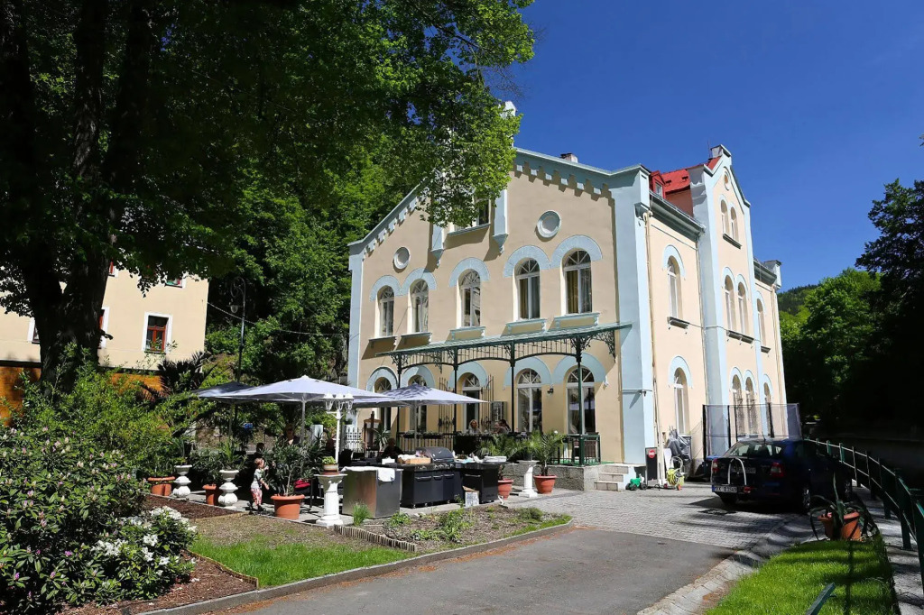 Villa Basileia Riverside