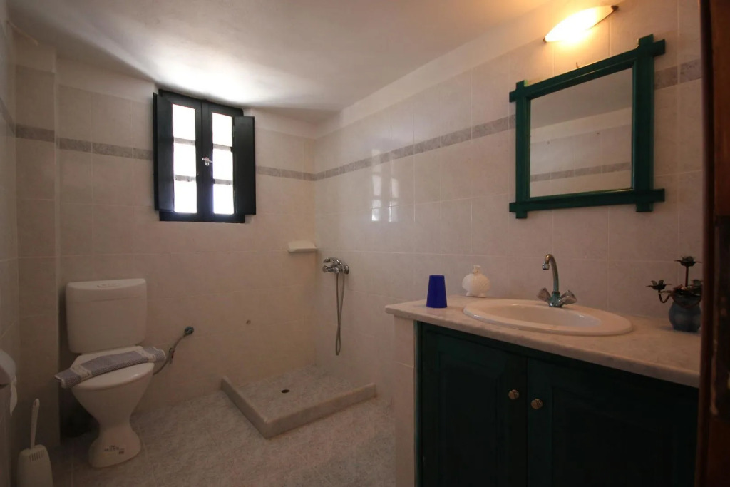 Vrachia Studios & Apartments