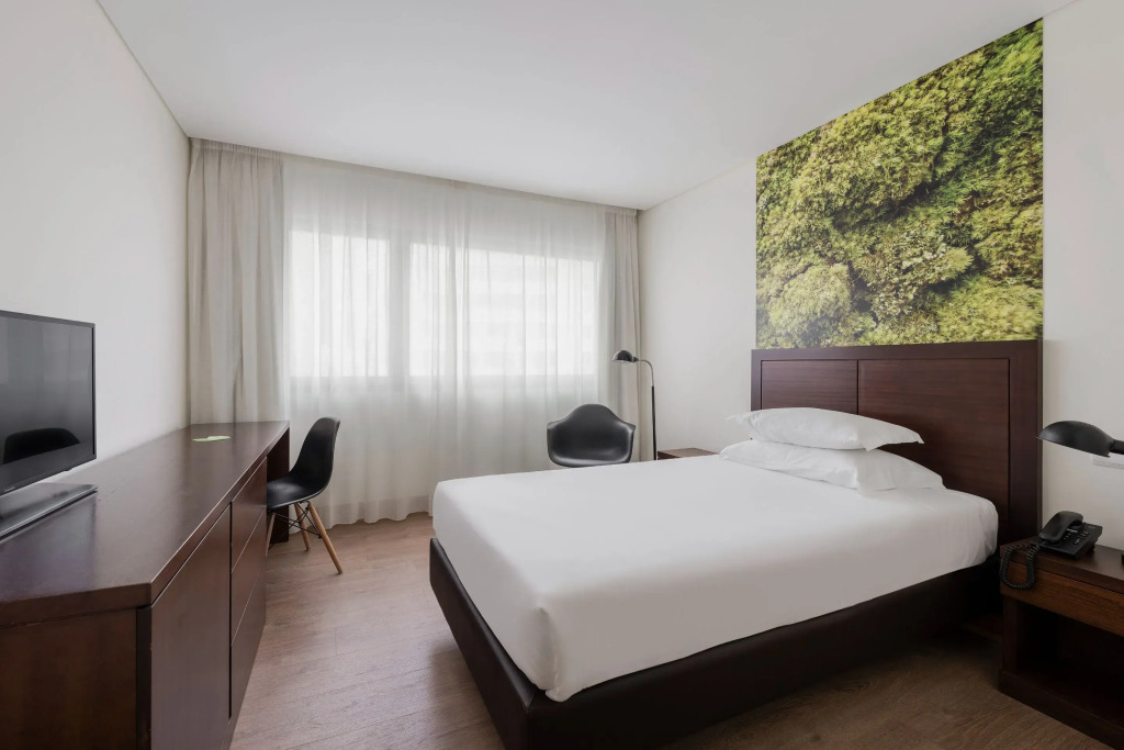 Neat Hotel Avenida