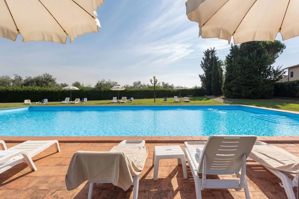 Montignana Apartments