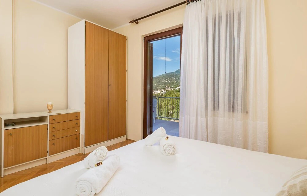 Beautiful Apartment in Opatija With 4 Bedrooms and Wifi