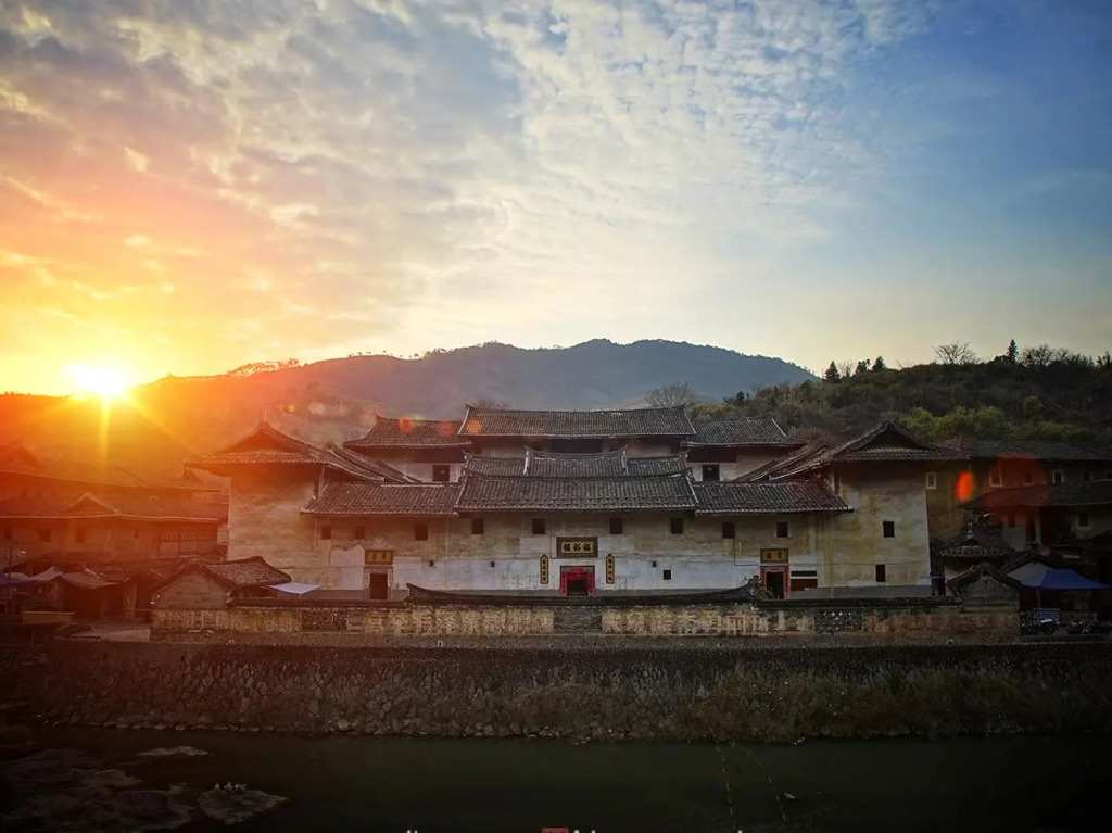 Tulou Fuyulou Changdi Inn