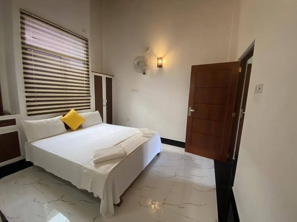The Kingslayer Resort