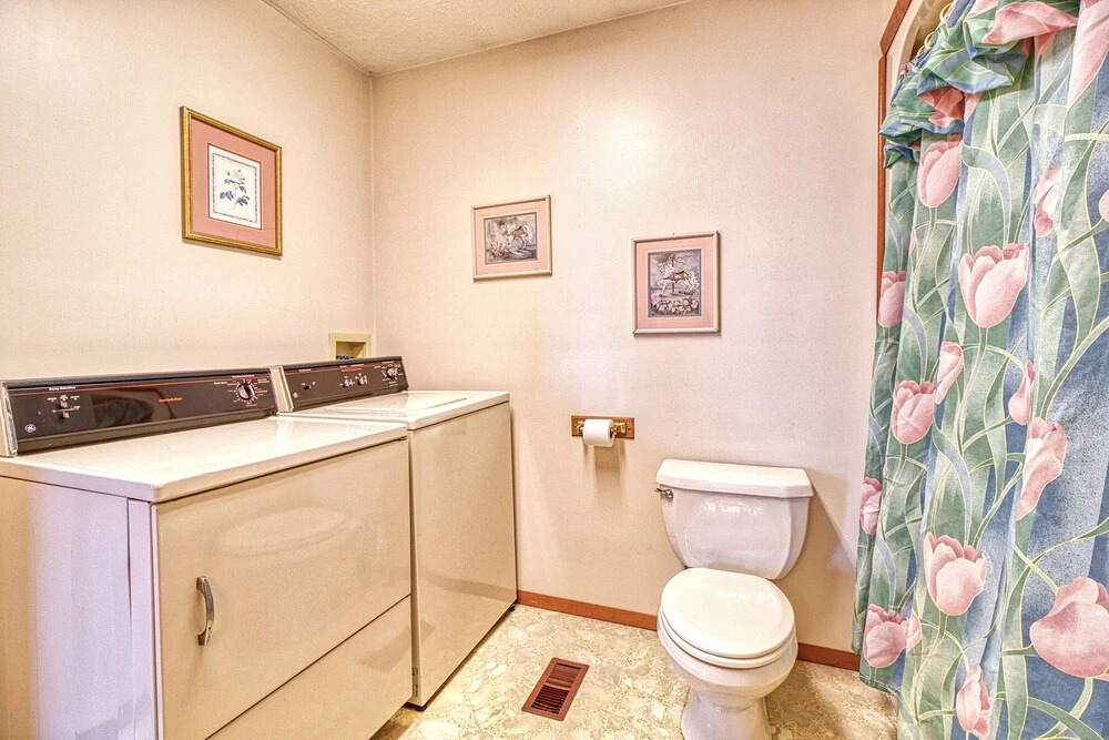 Leconte View 2 by Jackson Mountain Rentals