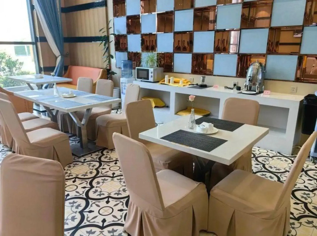 Heyue Boutique Hotel（Wu Han Townsend Lake Shop)