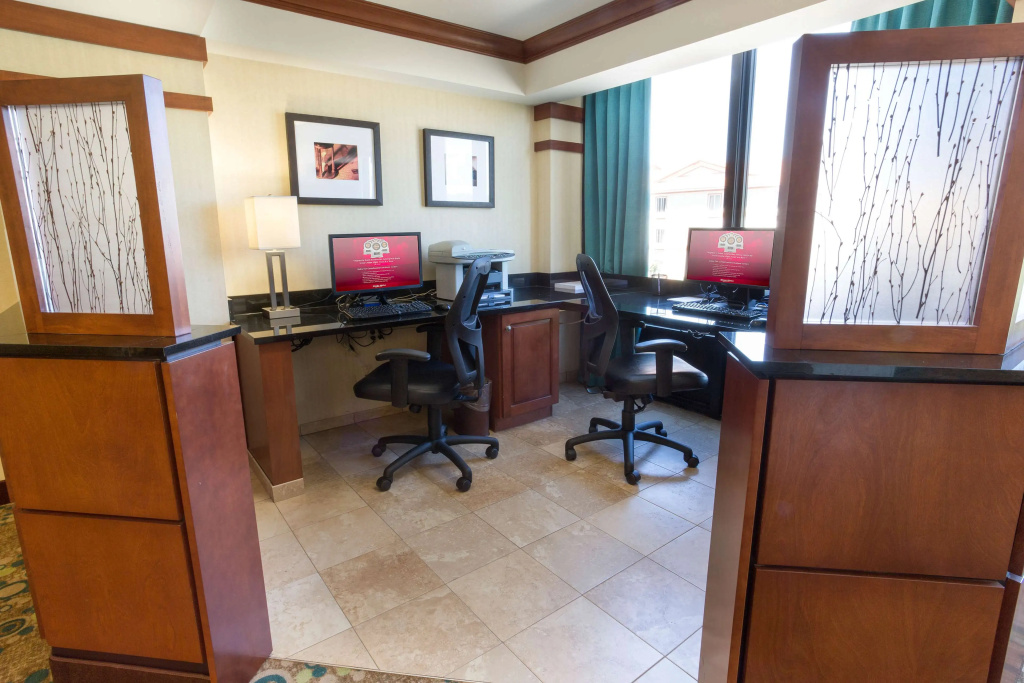 Drury Inn & Suites Birmingham Lakeshore Drive