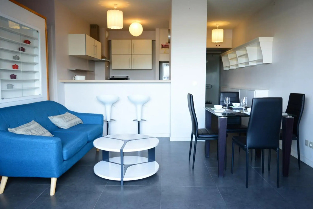 Moana Studio - downtown Papeete - WiFi AC Netflix parking - 3 people