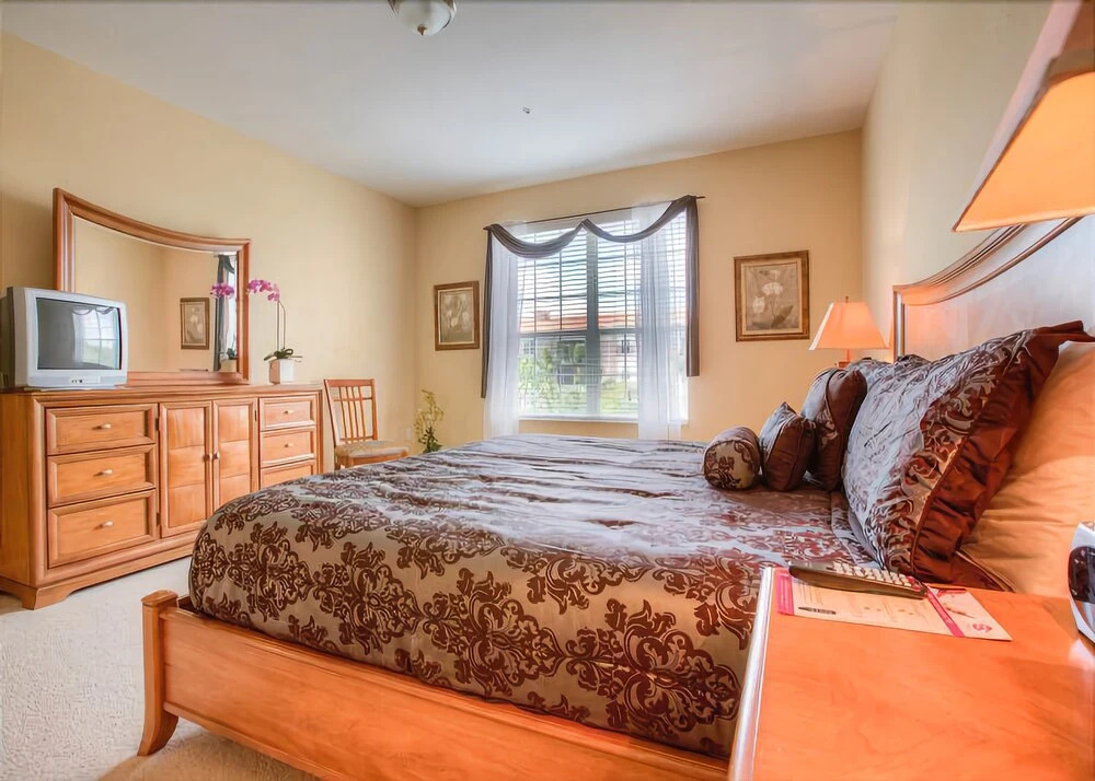 5049 Shoreway Loop #301