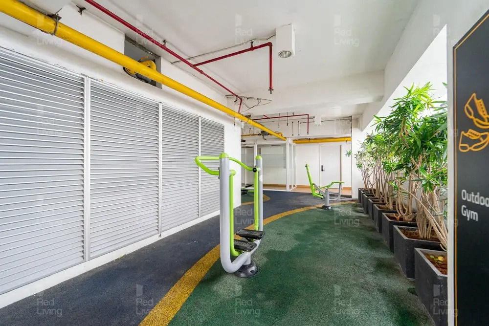 RedLiving Apartemen Grand Kamala Lagoon - Aoklah Property Tower Barclay North