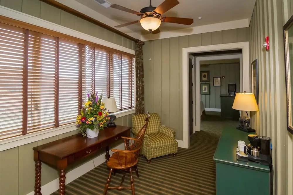 Bright's Creek Lodge