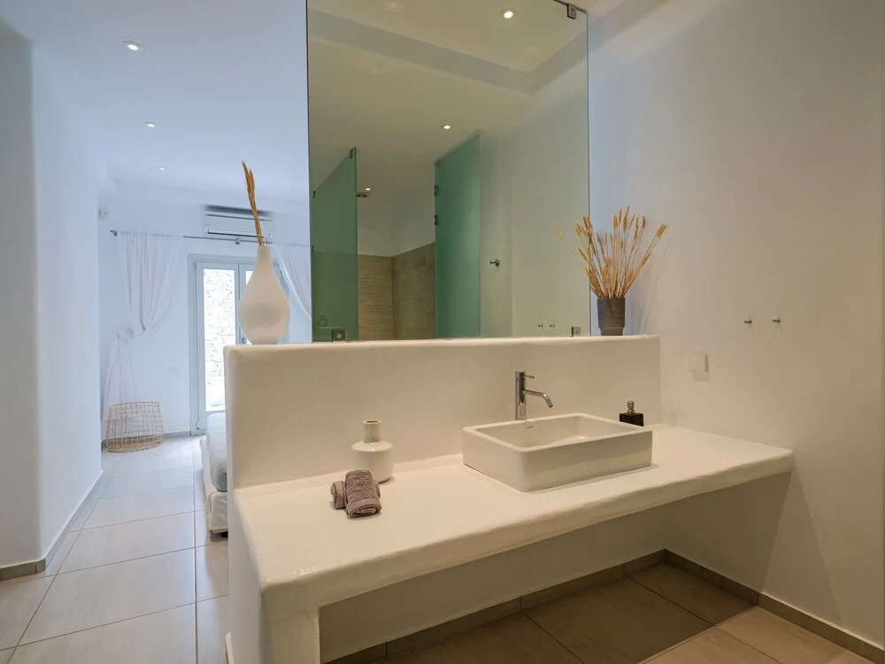 Lux Villa, 5 Master BR, Private Pool, Sunset View!