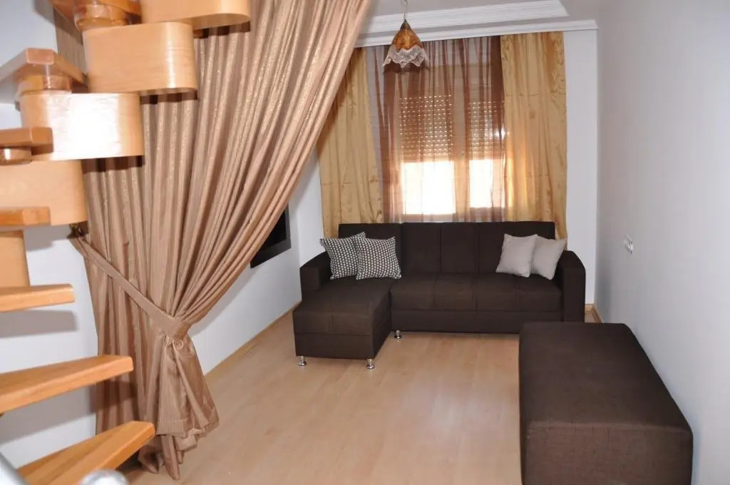 Roza Apartments