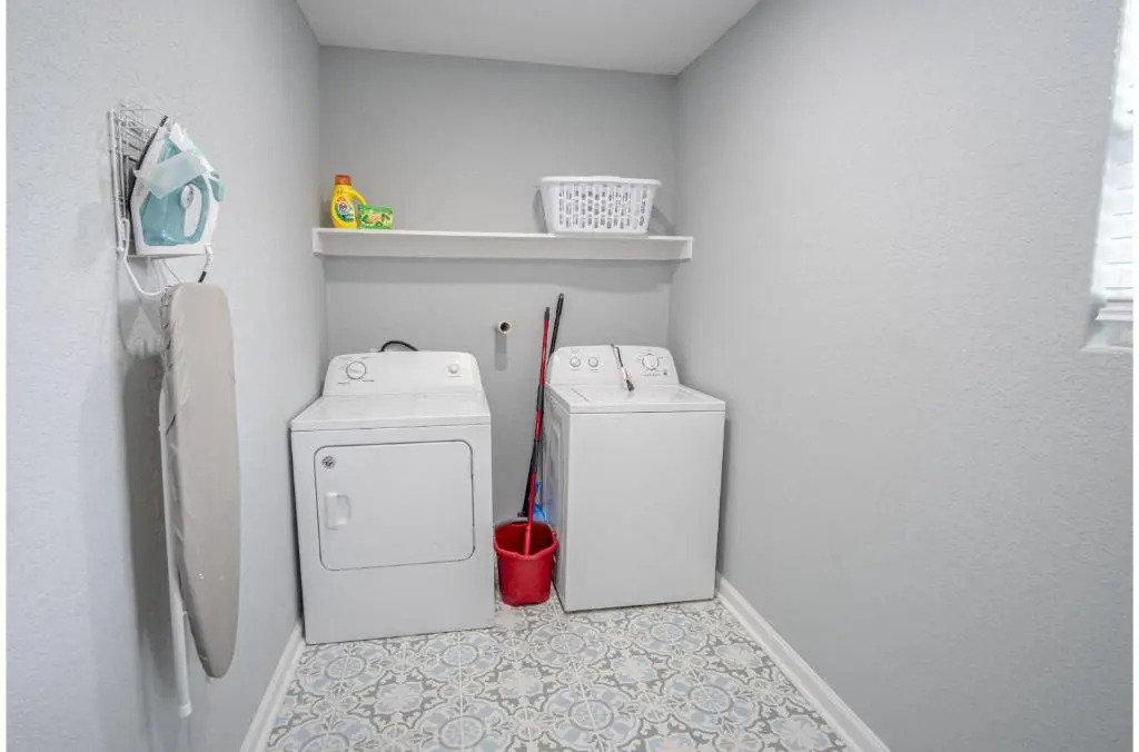 Captivating 4BR 2BA Home Near Awesome Downtown