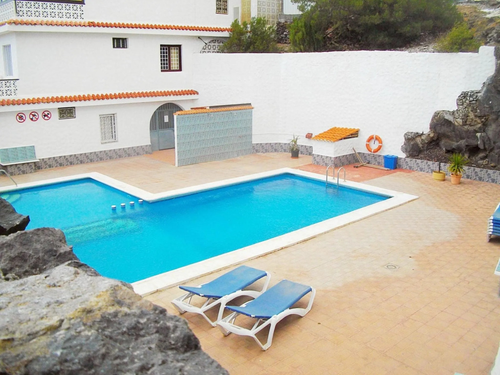 Apartment With 2 Bedrooms in Arona, With Wonderful Mountain View, Pool