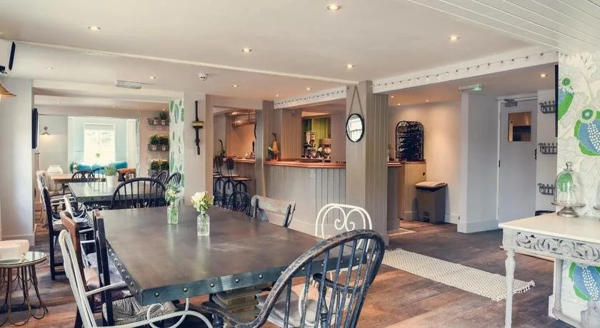 The Nest Hotel & Restaurant