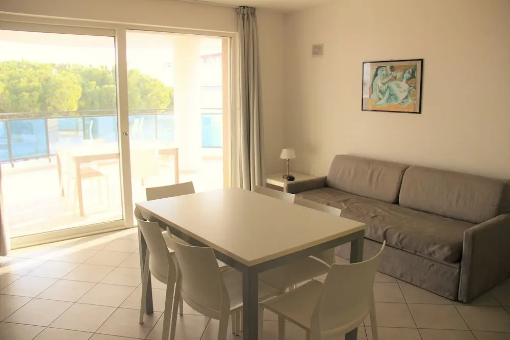 Modern Flat 80 mt From the Beach